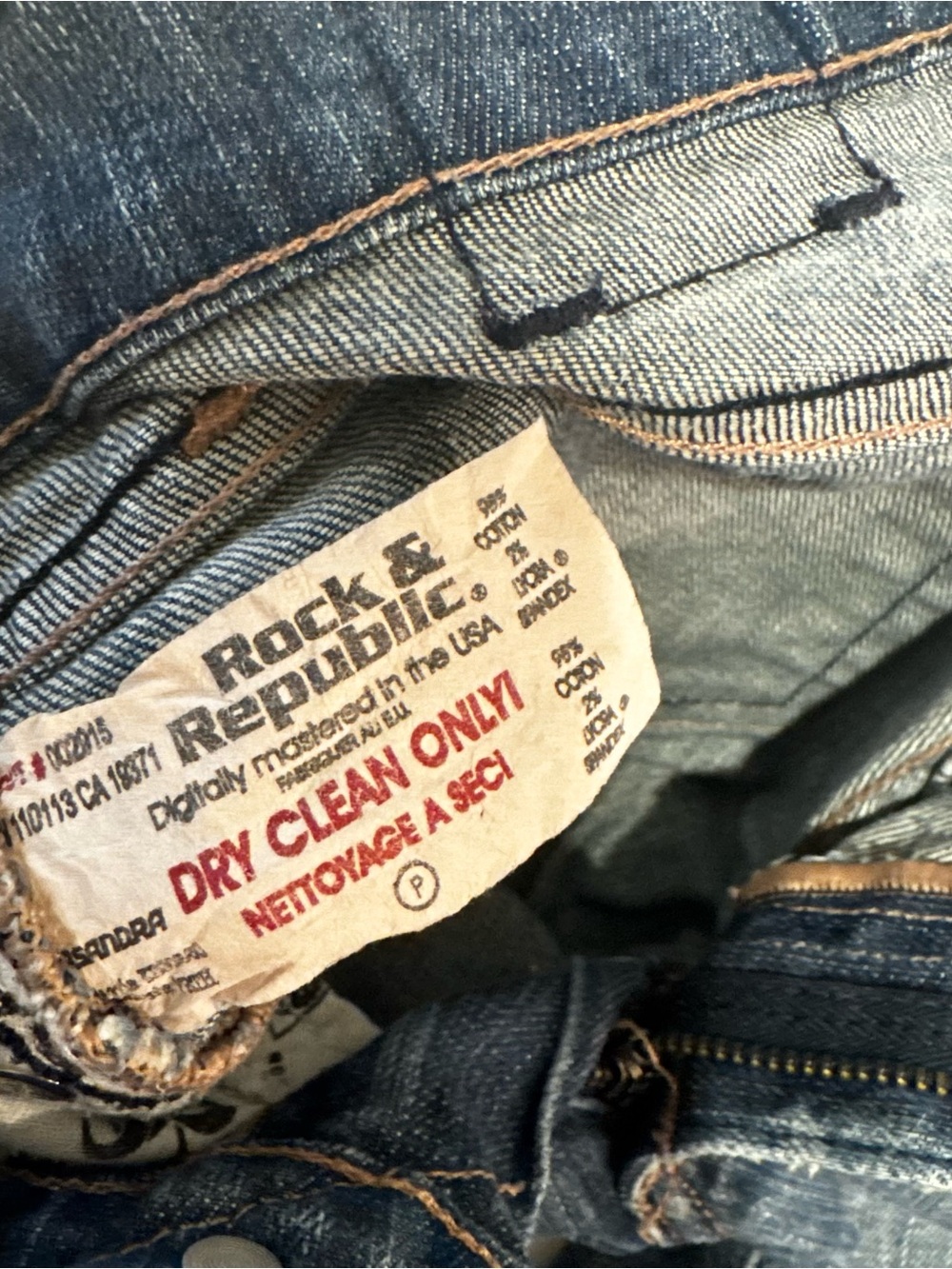 NWOT Rock & Republic Blue Mid Rise Jeans Rhinestone R Pockets Y2K - Picture 6 of 8